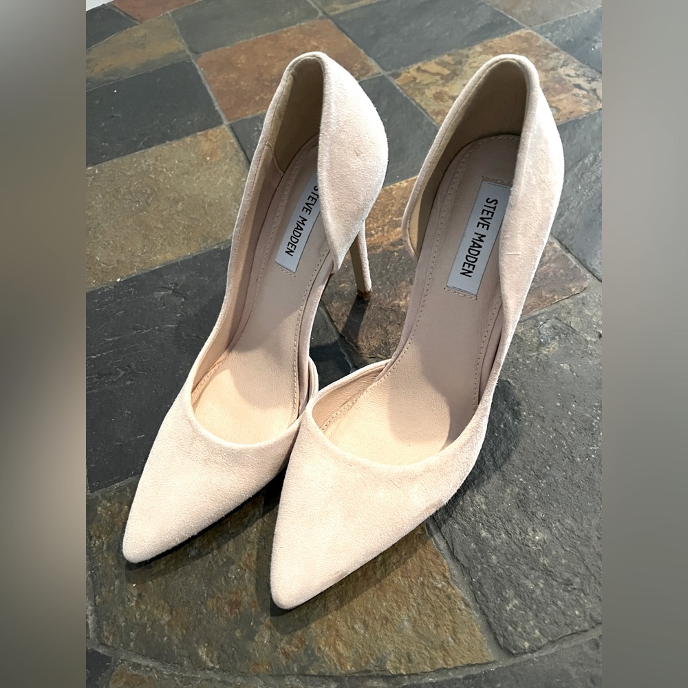 Steve Madden Size 8 Like New, Barely Worn Heels - image 1
